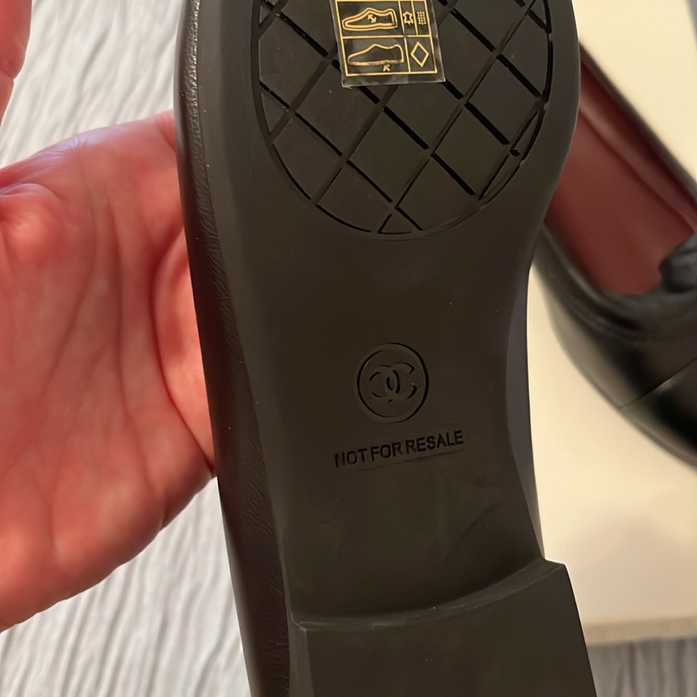 CHANEL Classic Black Leather Loafers - Picture 3 of 4